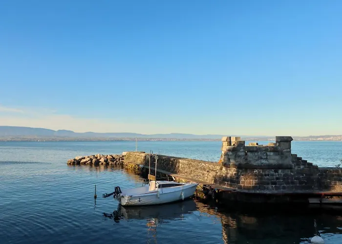 L'escale Du Leman